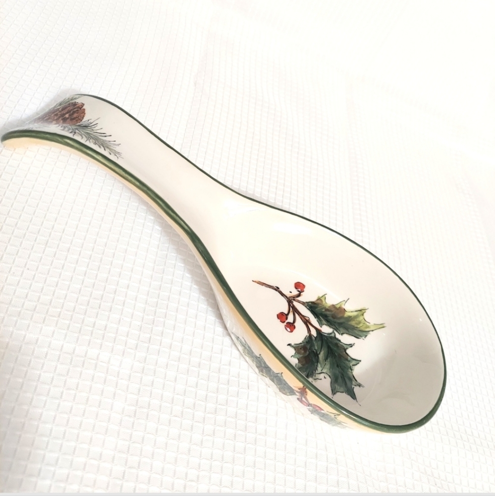 Holly Berry Christmas Spoon Rest Pinecone Creme W Green Stovetop Accessory